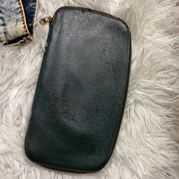 Louis Vuitton Green Wallet - Picture 4 of 7